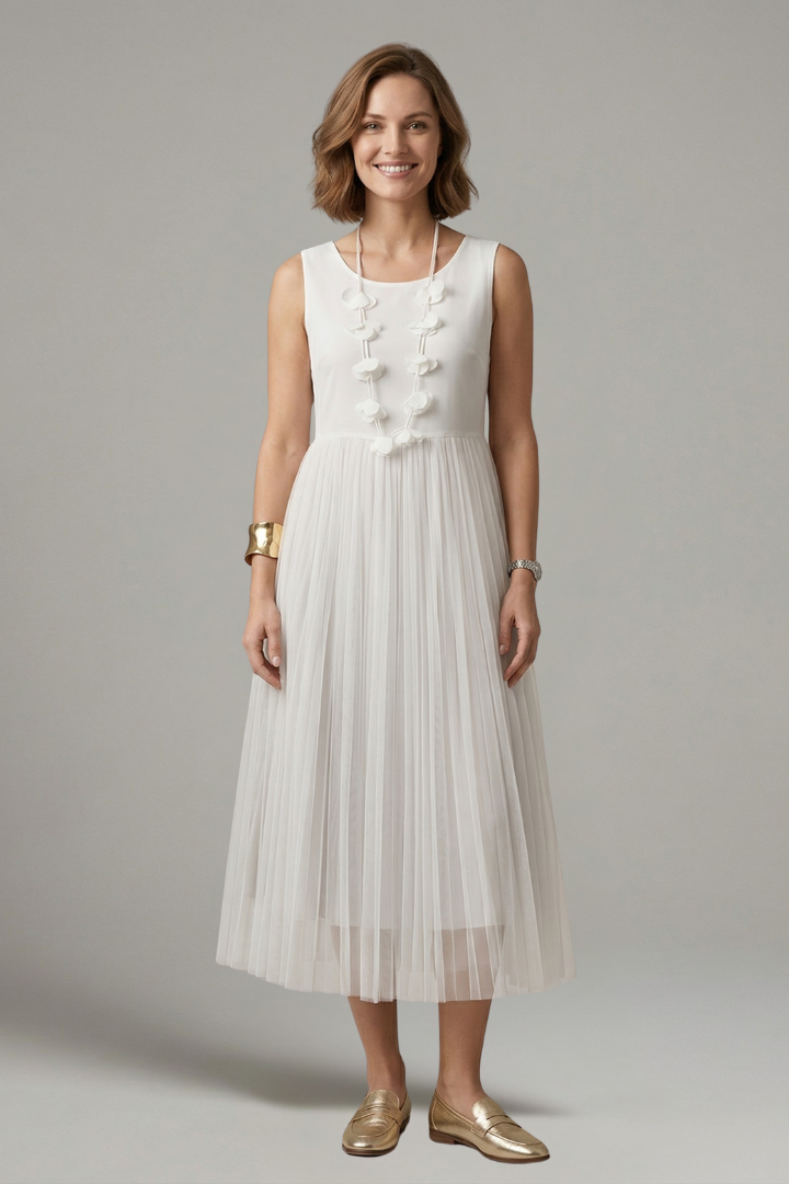 Women’s Layered Dress with Round Neck and Pleated Skirt