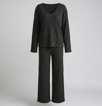 Charlotte Bennett | Ribbed Knit Lounge Set For Women