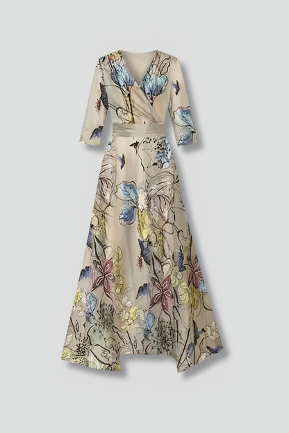Women’s Dress with V-Neck and Three-Quarter Sleeves