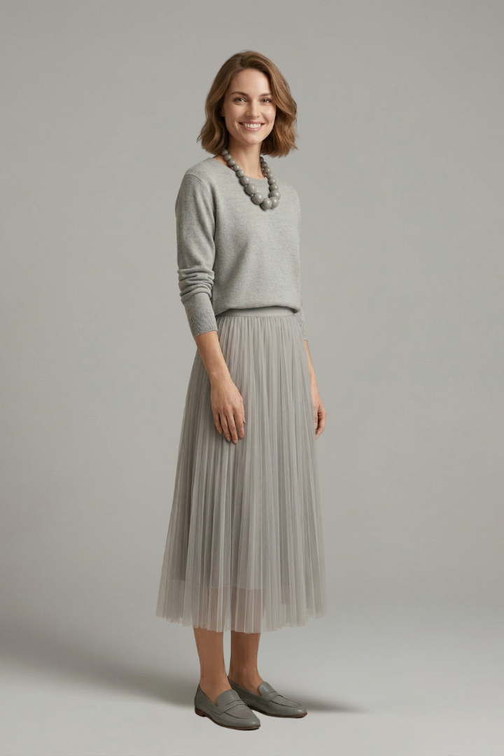 Women’s Layered Dress with Round Neck and Pleated Skirt