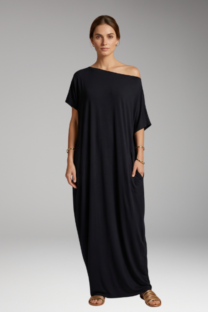 Women’s Maxi Dress with Round Neck and Flowing Skirt