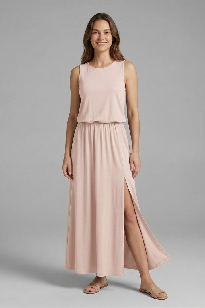 Women’s Maxi Dress with Round Neck and Sleeveless Design
