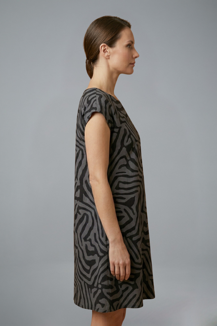Women’s Midi Dress with A-Line Fit and Flared Sleeves