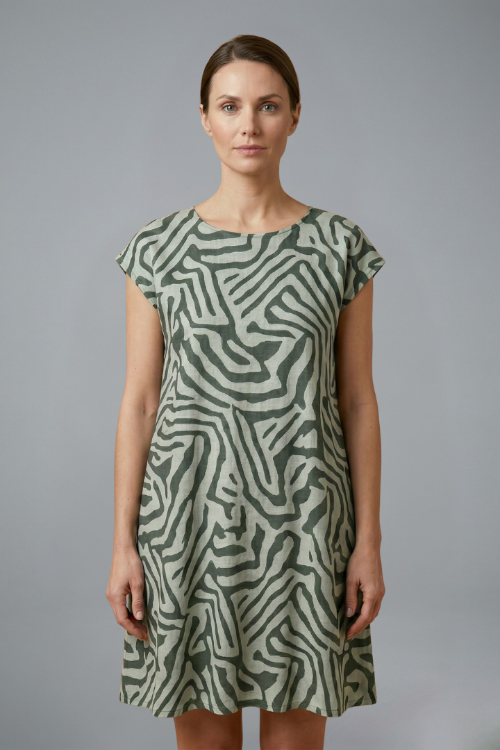 Women’s Midi Dress with A-Line Fit and Flared Sleeves