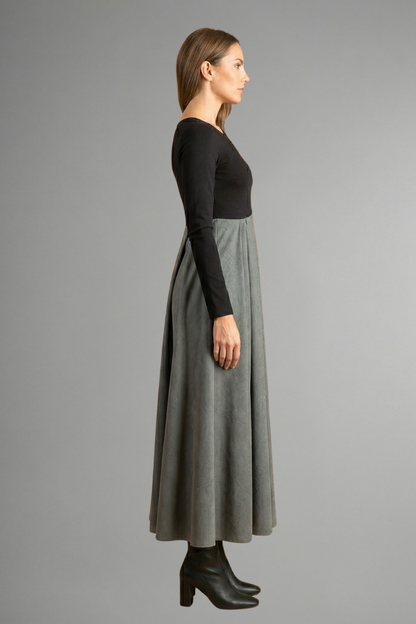 Women’s Midi Dress with Long Sleeves and Two Tone Design