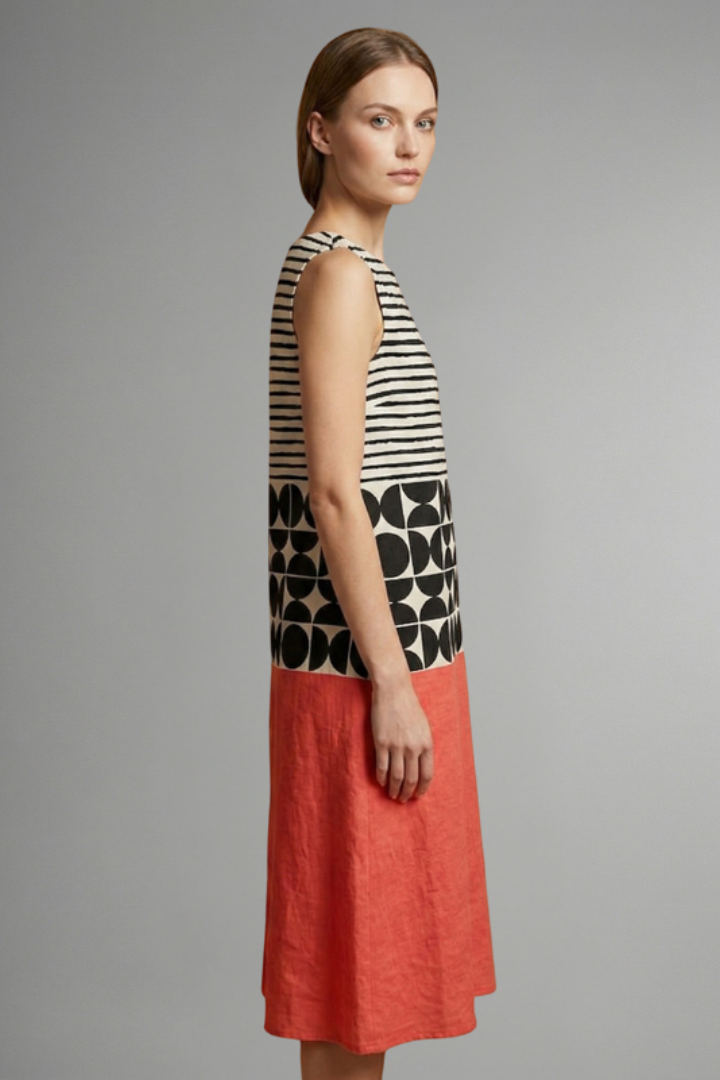 Women’s Midi Dress with Round Neckline and Sleeveless Design