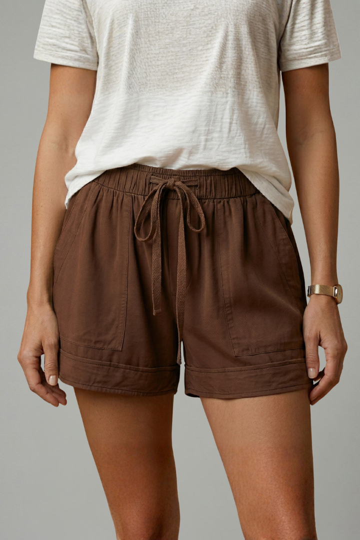 Women’s Shorts with Drawstring Waist and Relaxed Fit